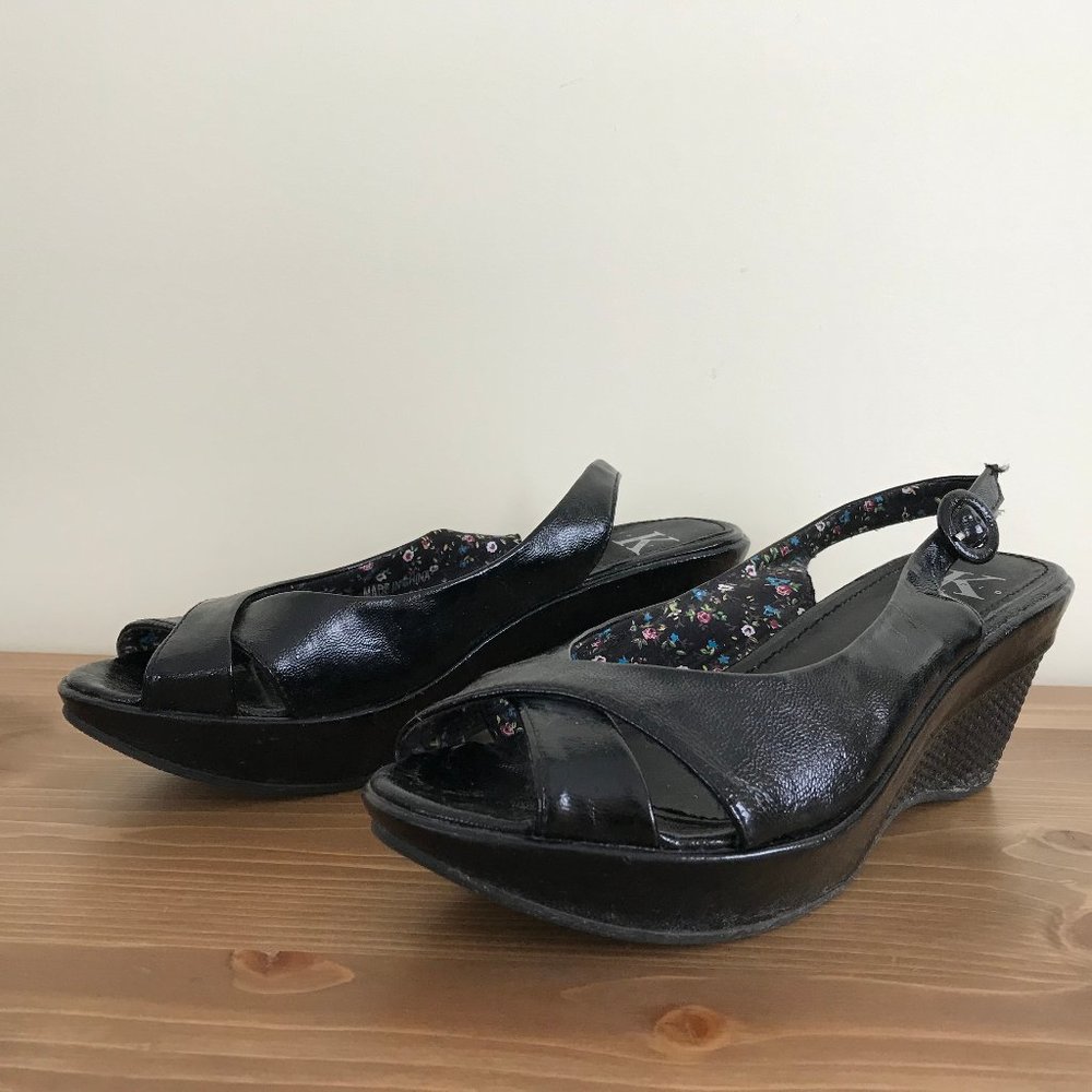 Studio K Platform Peeptoe Slingback Wedge Heels Black Patent Fabric